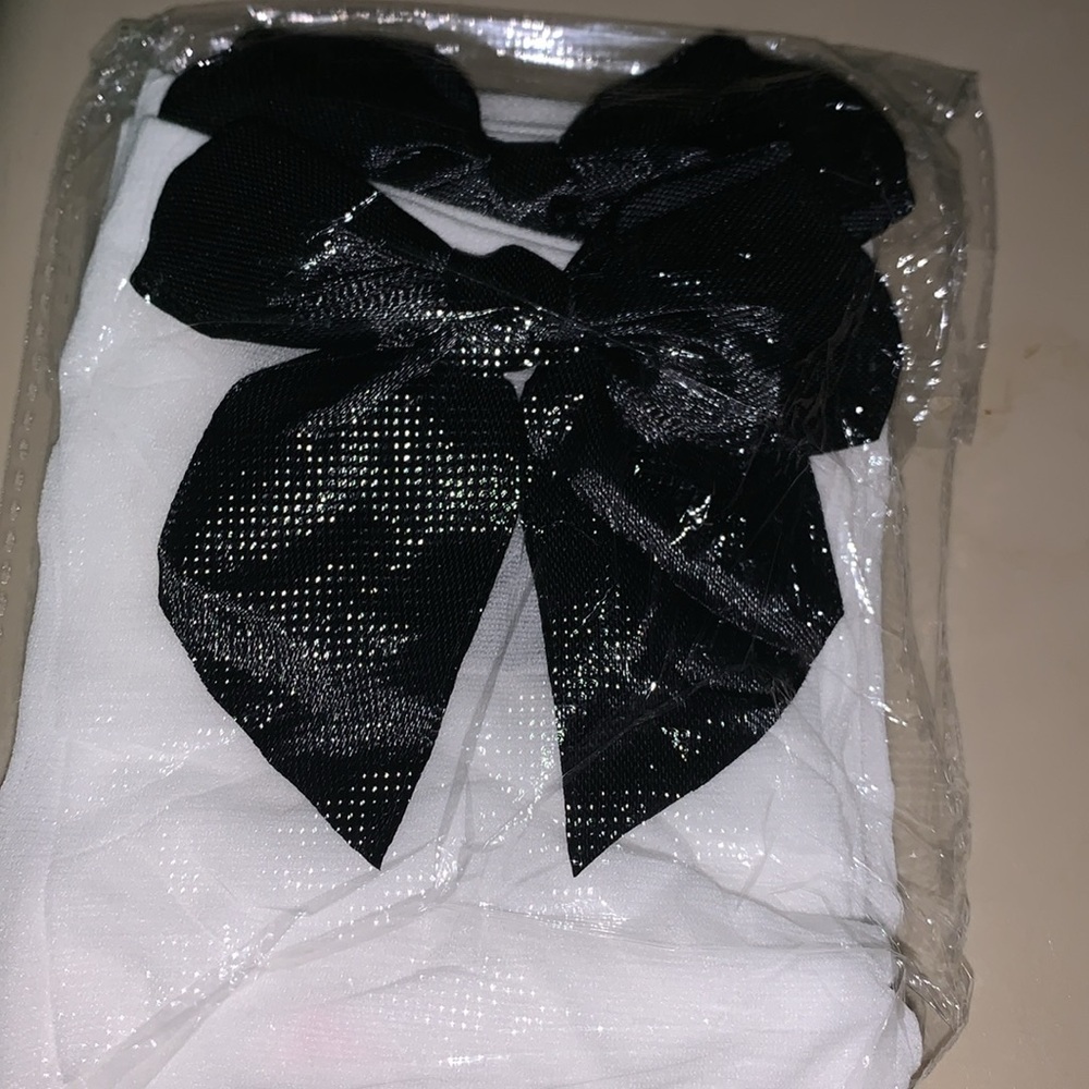 Over the knee thigh high with black bow - Picture 3 of 7